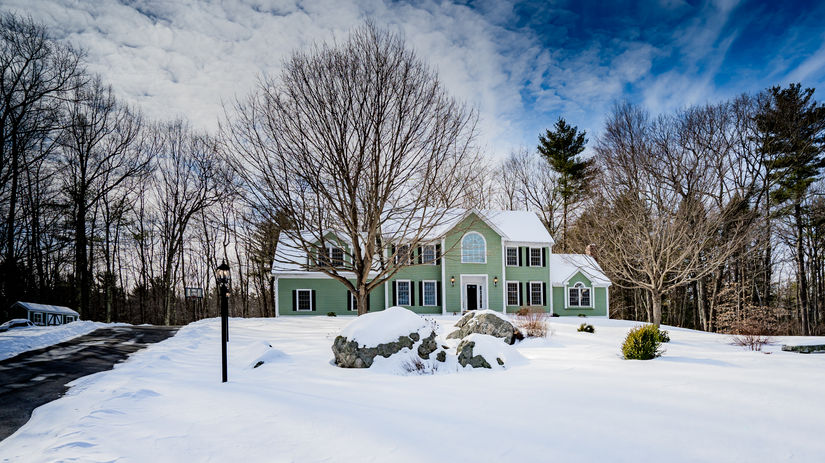 94  Hawk Drive Bedford